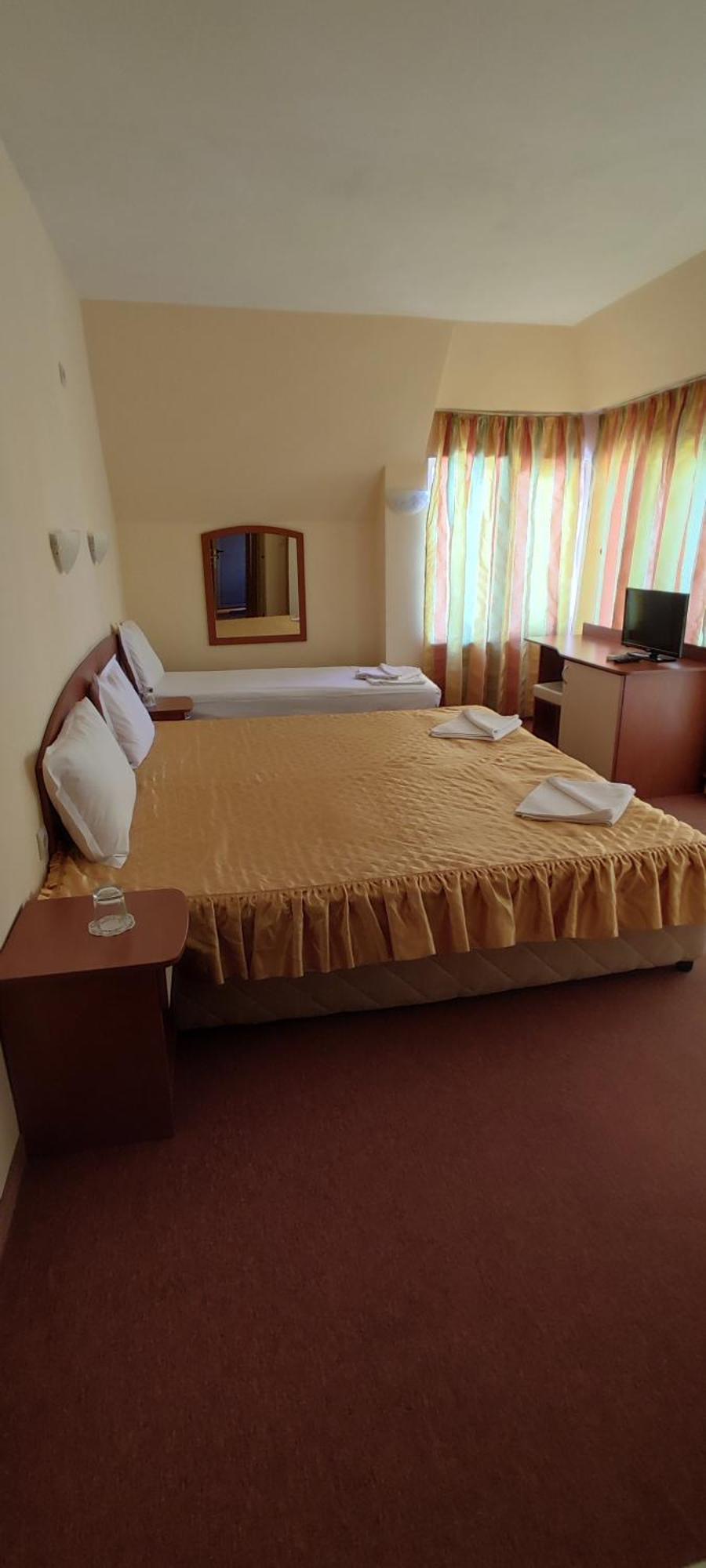 Family Hotel Mimosa ซาเรโว ภายนอก รูปภาพ
