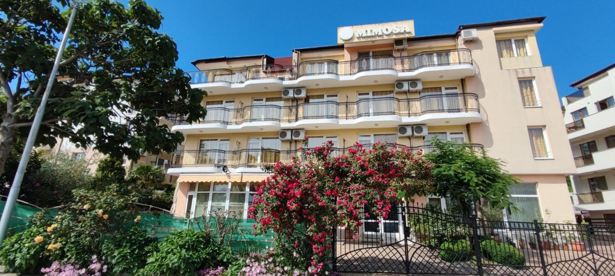 Family Hotel Mimosa ซาเรโว ภายนอก รูปภาพ
